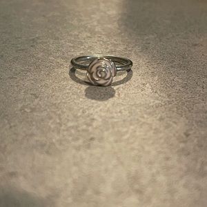 Pandora Ring
